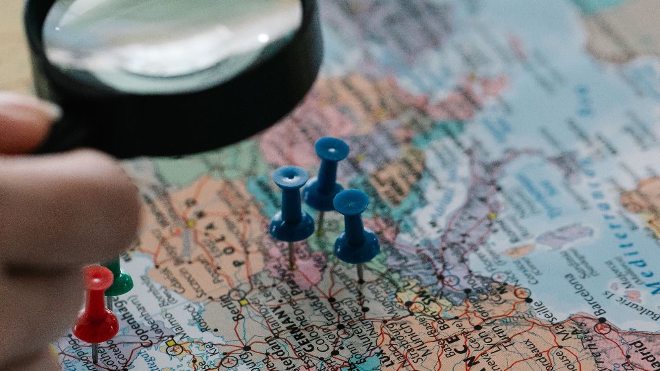 Custom map categories beat generic GPS pins | TejasView